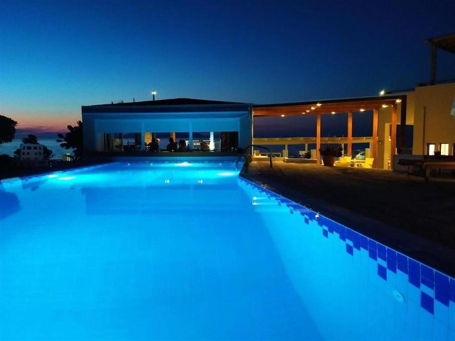 Yria Beach Hotel Kokkini Hani Exterior photo